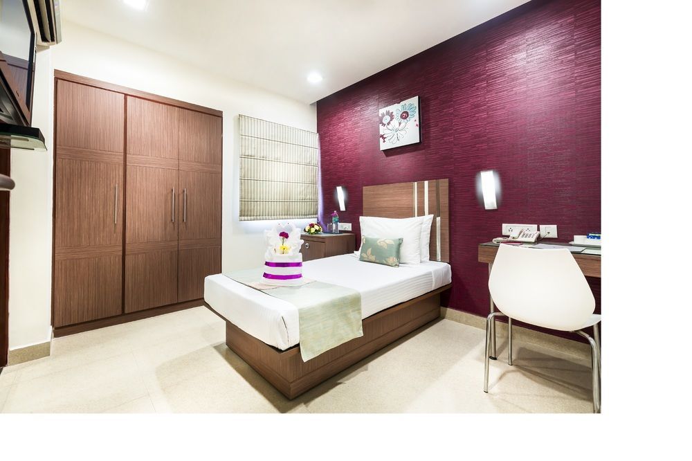 เดอะ โลตัส อพาร์ตมเนต์ โฮเต็ล - เวนกาตรามัน สตรีท Aparthotel เชนไน ภายนอก รูปภาพ